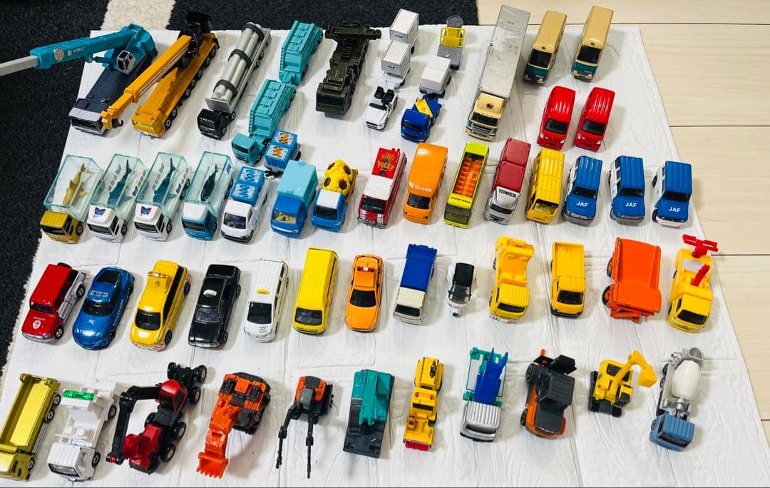 はたらく車　トミカ　51台まとめ売り