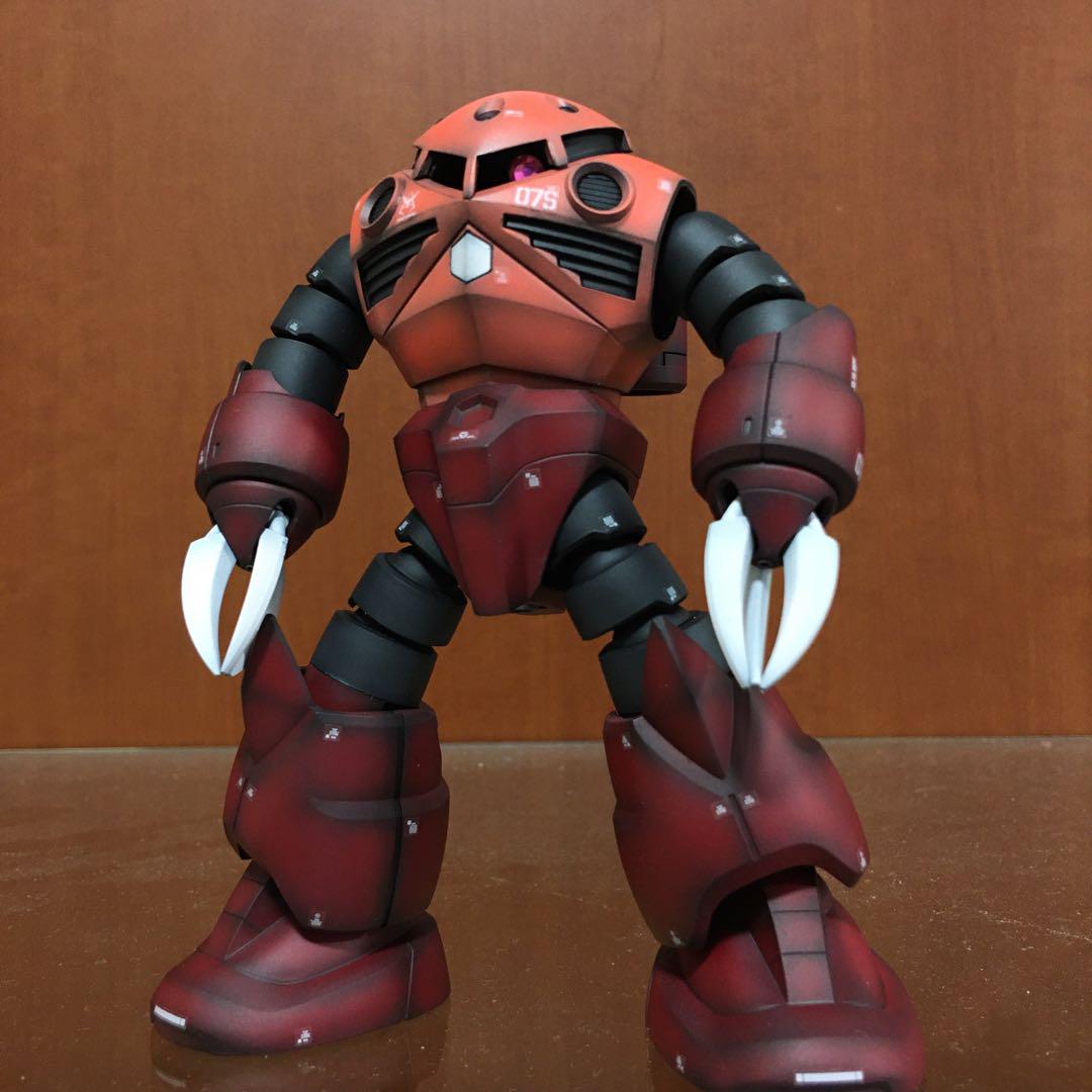 ガンプラ 完成品 1/144 HGUC シャア専用 ズゴック ガンダム