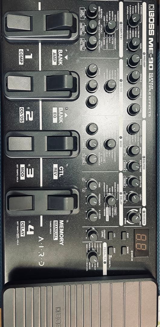 マルチギターエフェクター　BOSS ME90