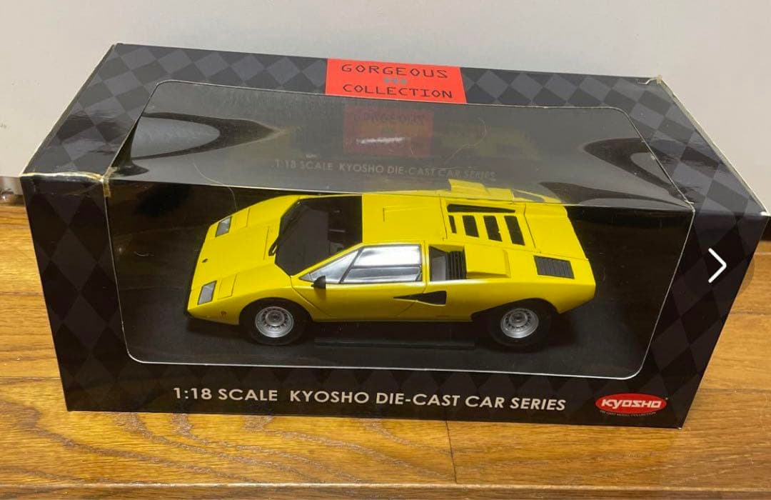ランボルギーニカウンタックLP400 京商ミニカー 1:18  イエロー