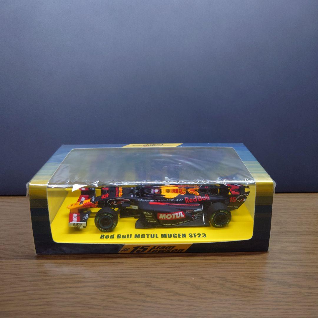 レッドブル無限 SF23 リアム・ローソン 1/43