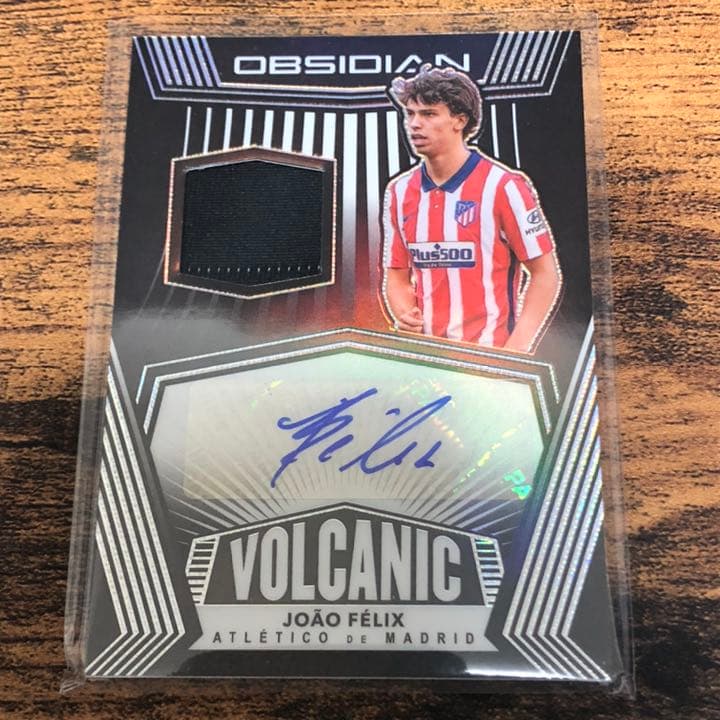 2020-21PANINI オブシディアン Joao Felix サインジャージ