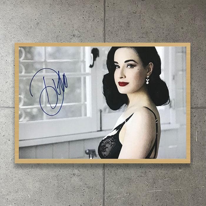 額装品/Dita Von Teese /ディタフォンティース/サイン入/ポスター